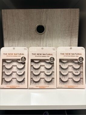 Kiss False Eyelashes - Pink Packaging, Black Lashes